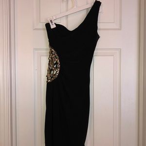 Super Cute Black One Shoulder Dress!
